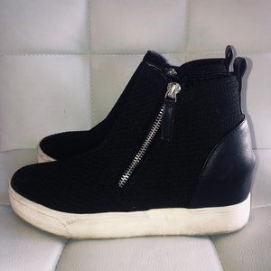 Steve Madden Black Caliber Wedge Sneaker, Size 7